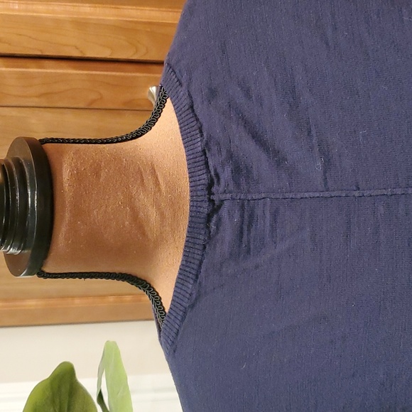 Navy 3/4 sleeve Sweater - Picture 4 of 4